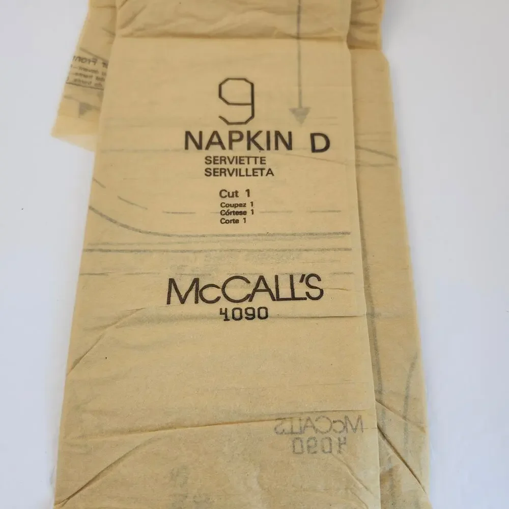 McCall's Crafts Pattern 4090 Kitchen Essentials UNCUT Curtains Placemats Covers